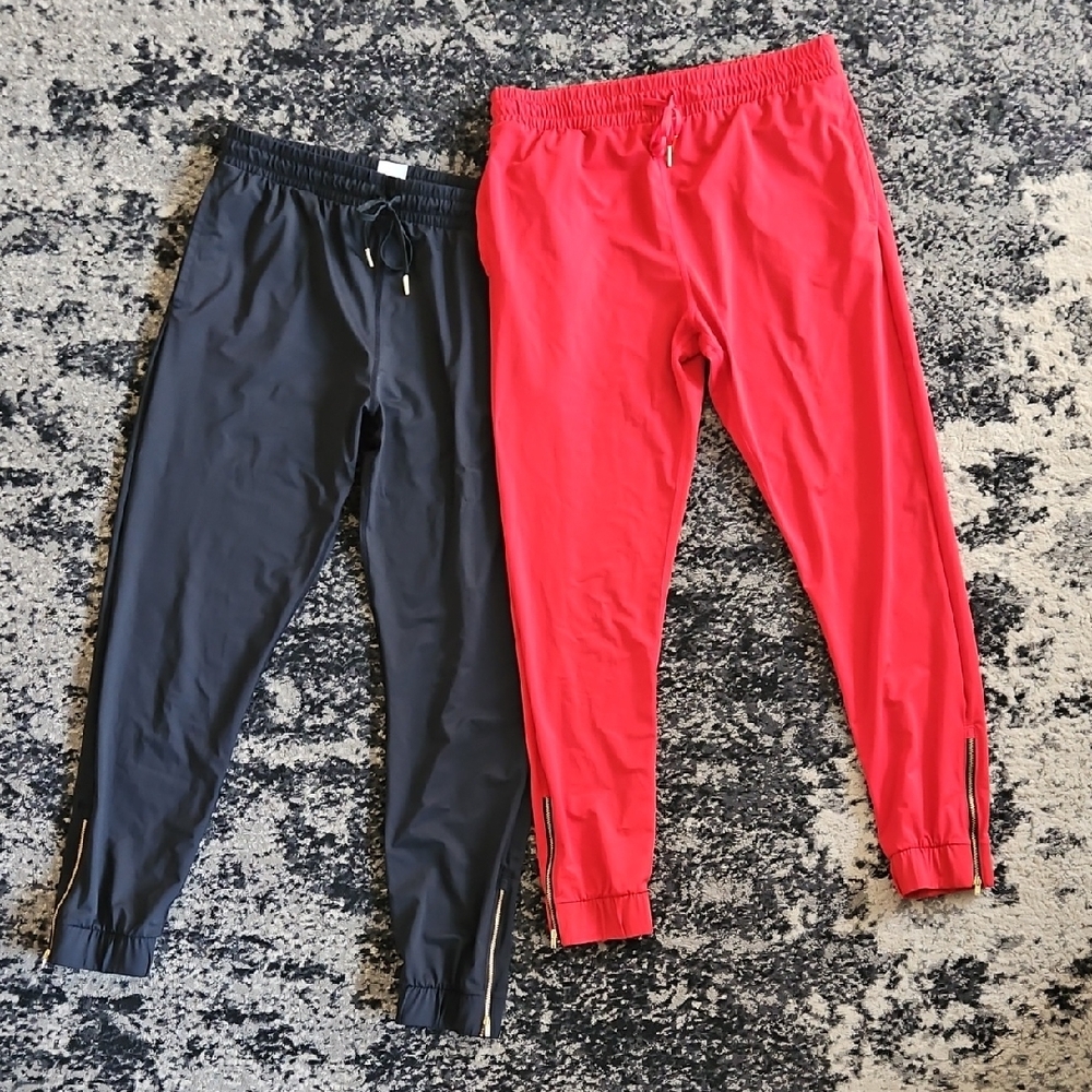 Zyia everywhere Red and Black Joggers bundle